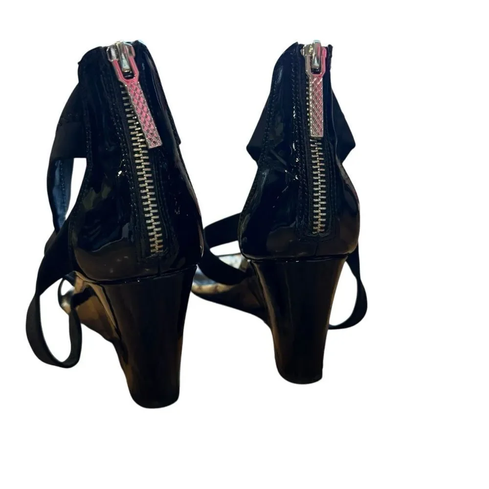 Donald J. Pliner chic wedges